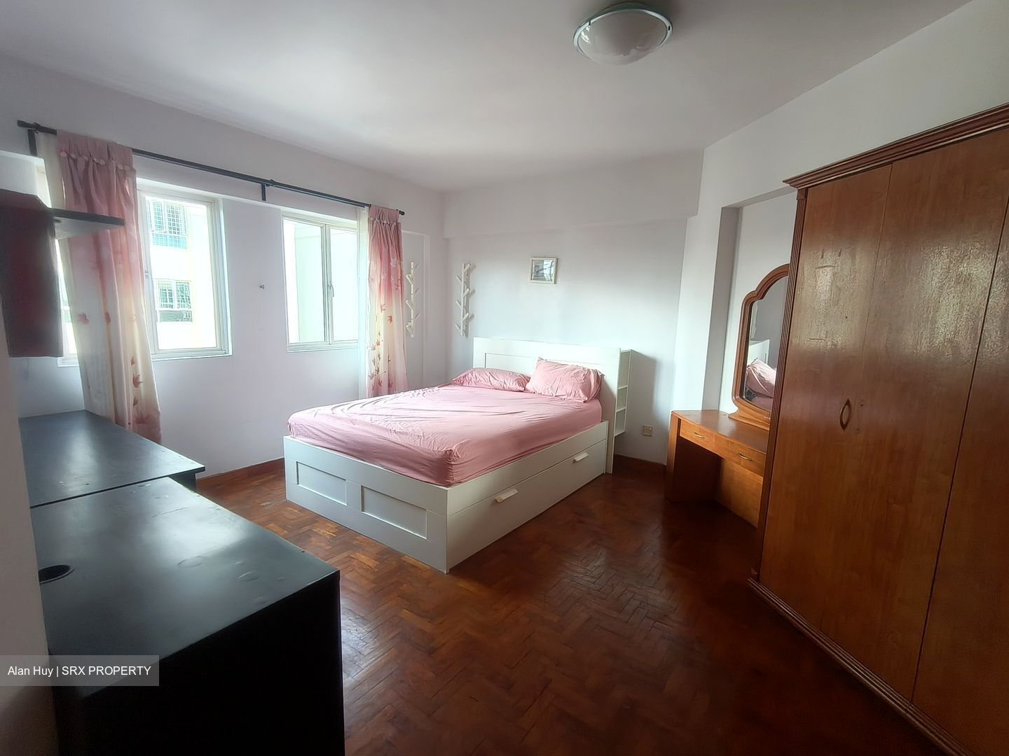 Melville Park (D18), Condominium #576335421